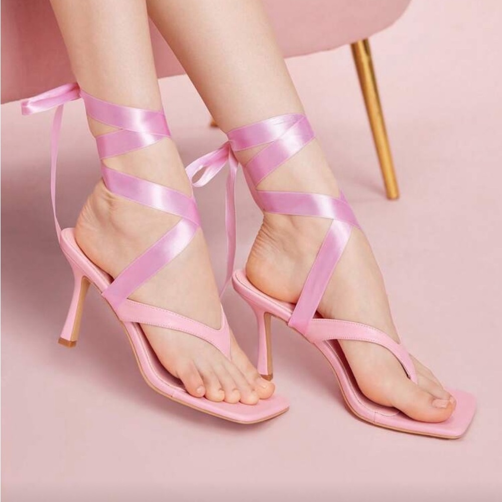 Chic Pink Strappy Heels